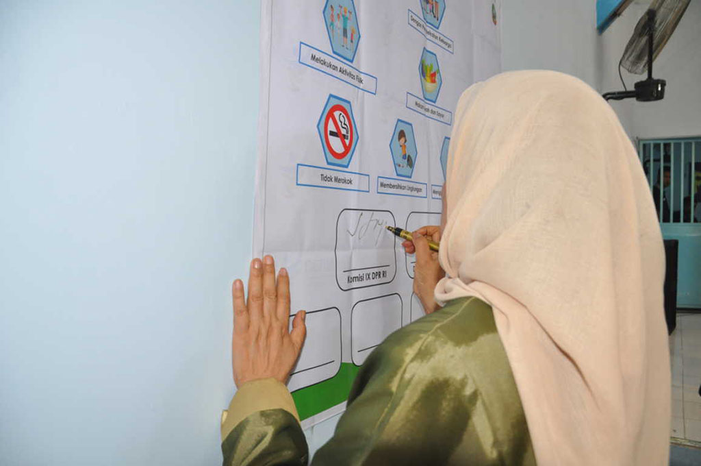 Tanda Tangan Komitmen